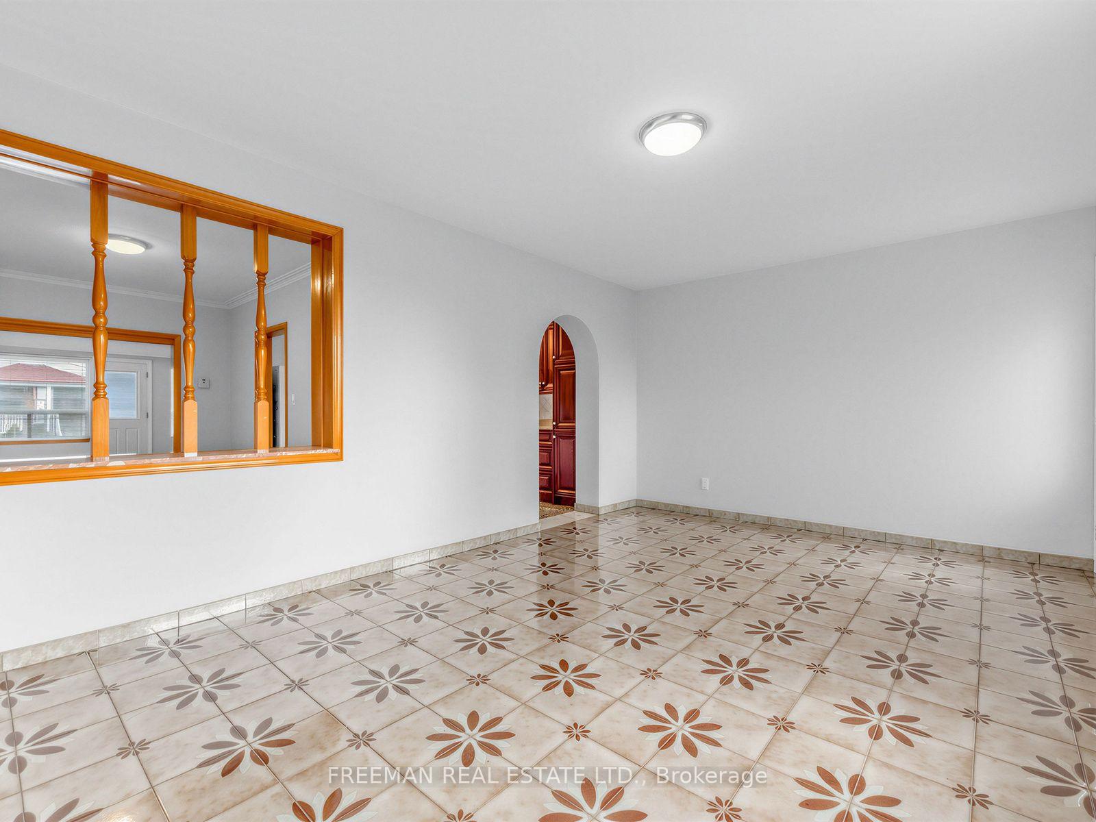 Photo 5 of 380 Glenholme Avenue, Toronto, Oakwood Village — HOMEH