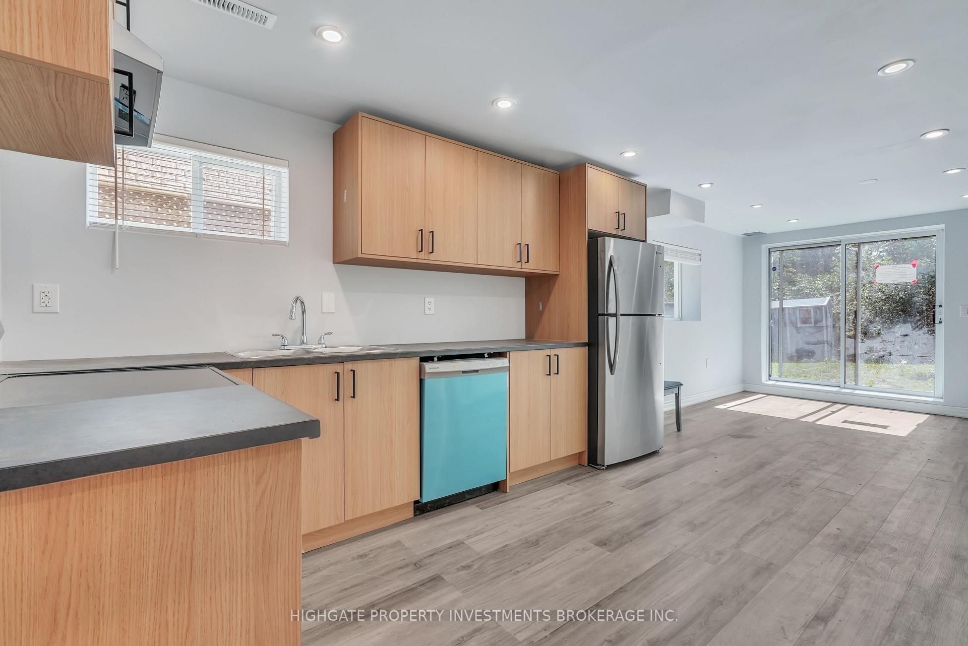Photo 7 of Unit Lower, 21 Stollar Boulevard, Barrie, Little Lake — HOMEH