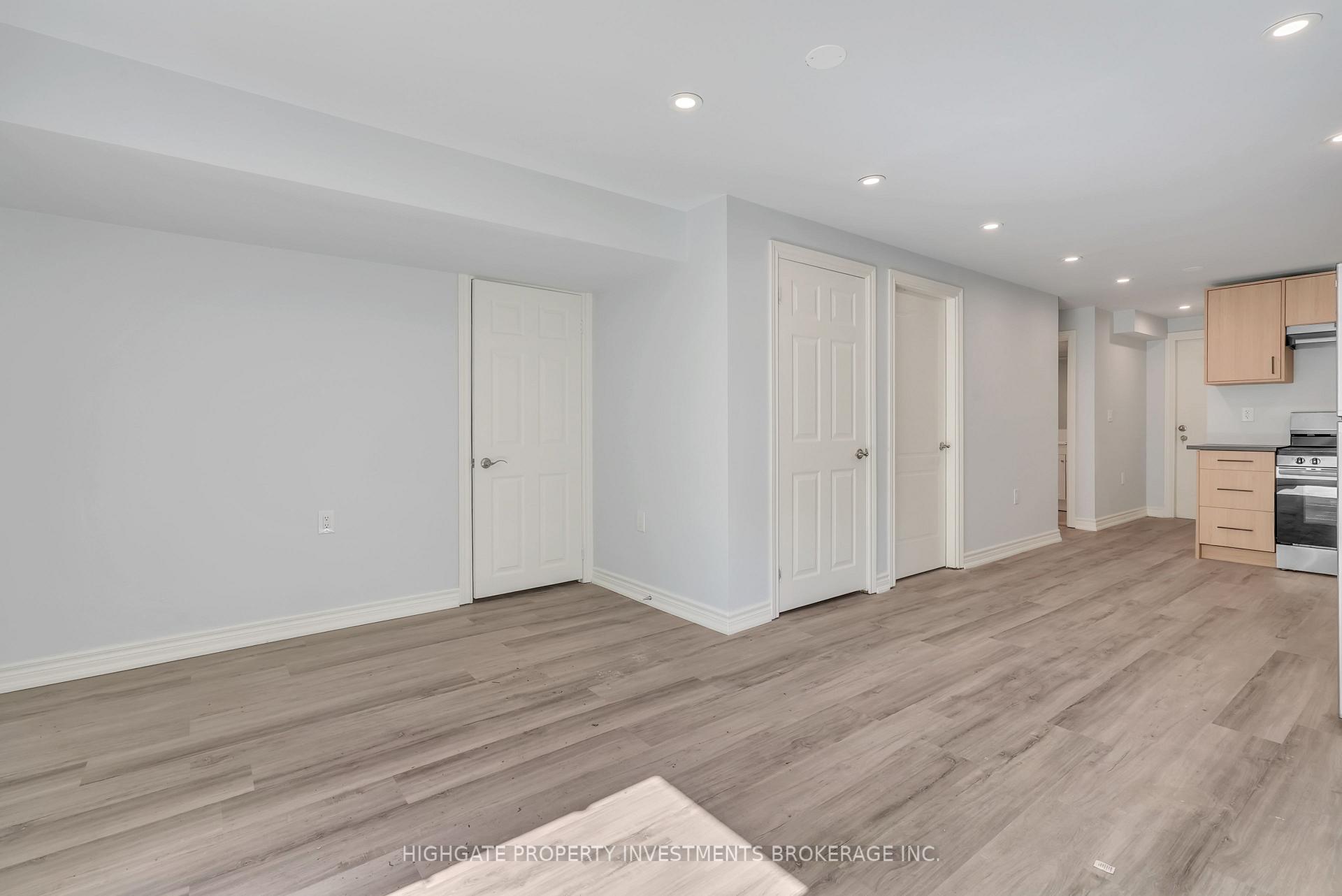 Photo 9 of Unit Lower, 21 Stollar Boulevard, Barrie, Little Lake — HOMEH