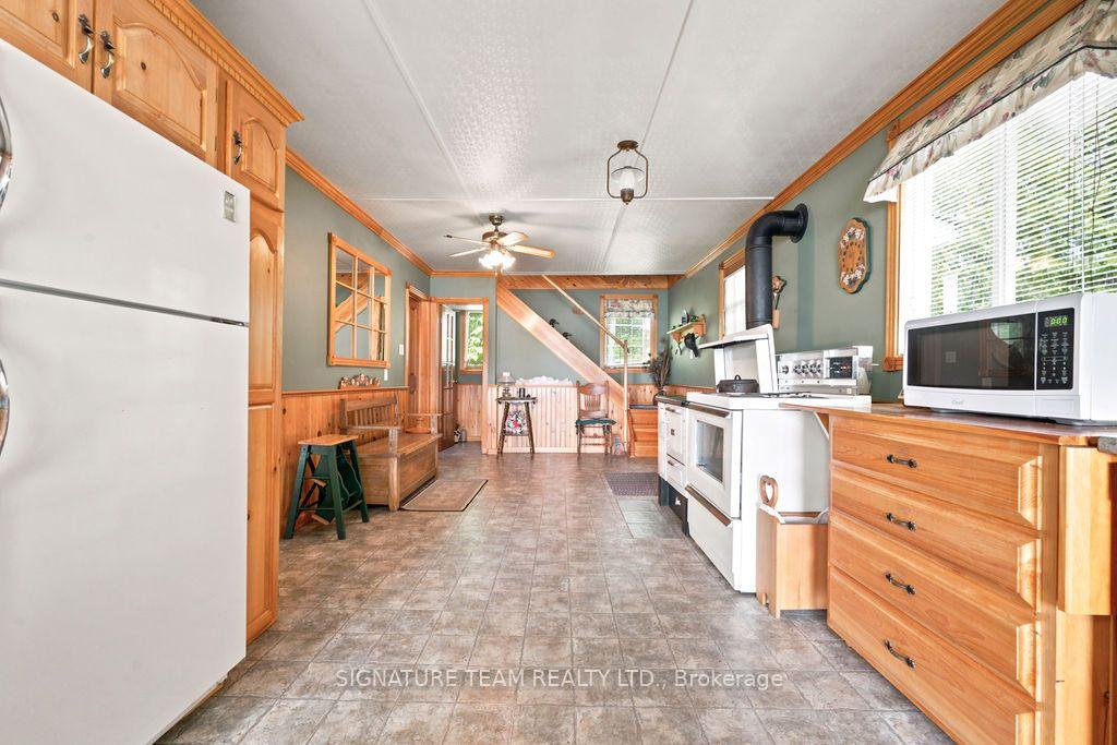 Photo 9 of 42 Rutz Lane, North Algona Wilberforce, North Algona/Wilberforce Twp — HOMEH