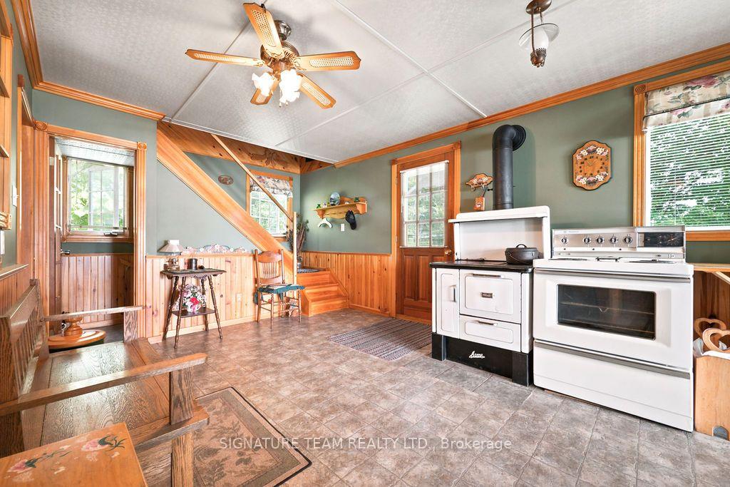 Photo 11 of 42 Rutz Lane, North Algona Wilberforce, North Algona/Wilberforce Twp — HOMEH