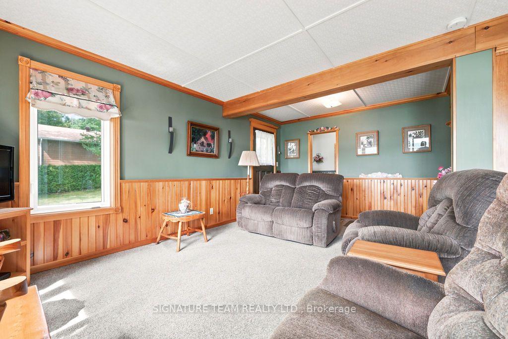 Photo 16 of 42 Rutz Lane, North Algona Wilberforce, North Algona/Wilberforce Twp — HOMEH