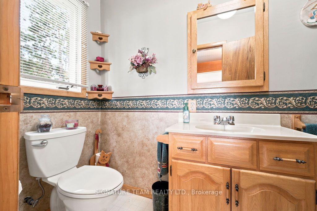 Photo 19 of 42 Rutz Lane, North Algona Wilberforce, North Algona/Wilberforce Twp — HOMEH