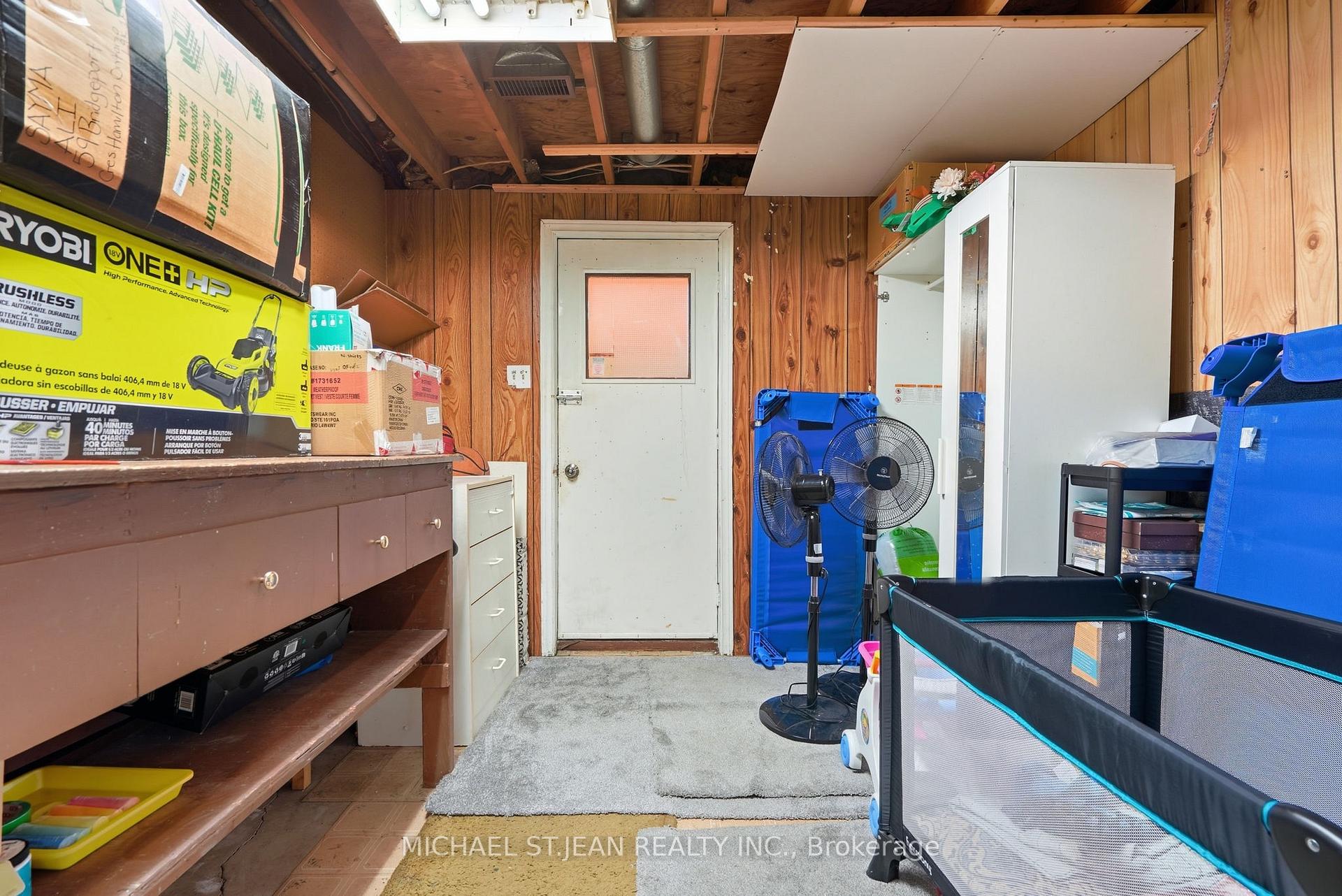 Photo 38 of 50 Adis Avenue, Hamilton, Gurnett — HOMEH