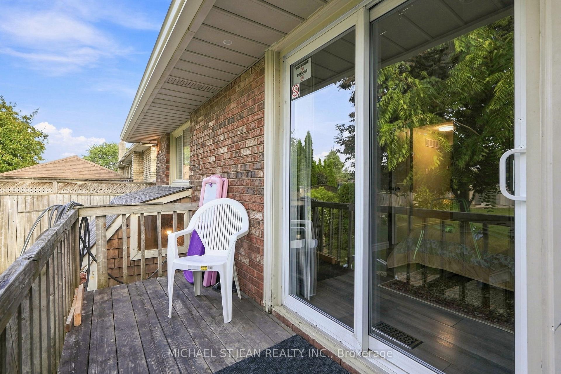 Photo 42 of 50 Adis Avenue, Hamilton, Gurnett — HOMEH