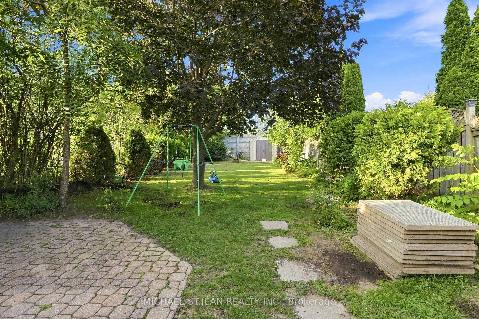 Photo 45 of 50 Adis Avenue, Hamilton, Gurnett — HOMEH