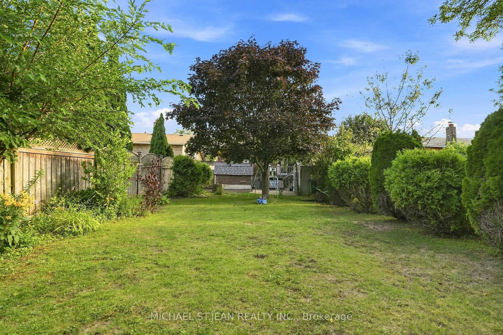 Photo 48 of 50 Adis Avenue, Hamilton, Gurnett — HOMEH