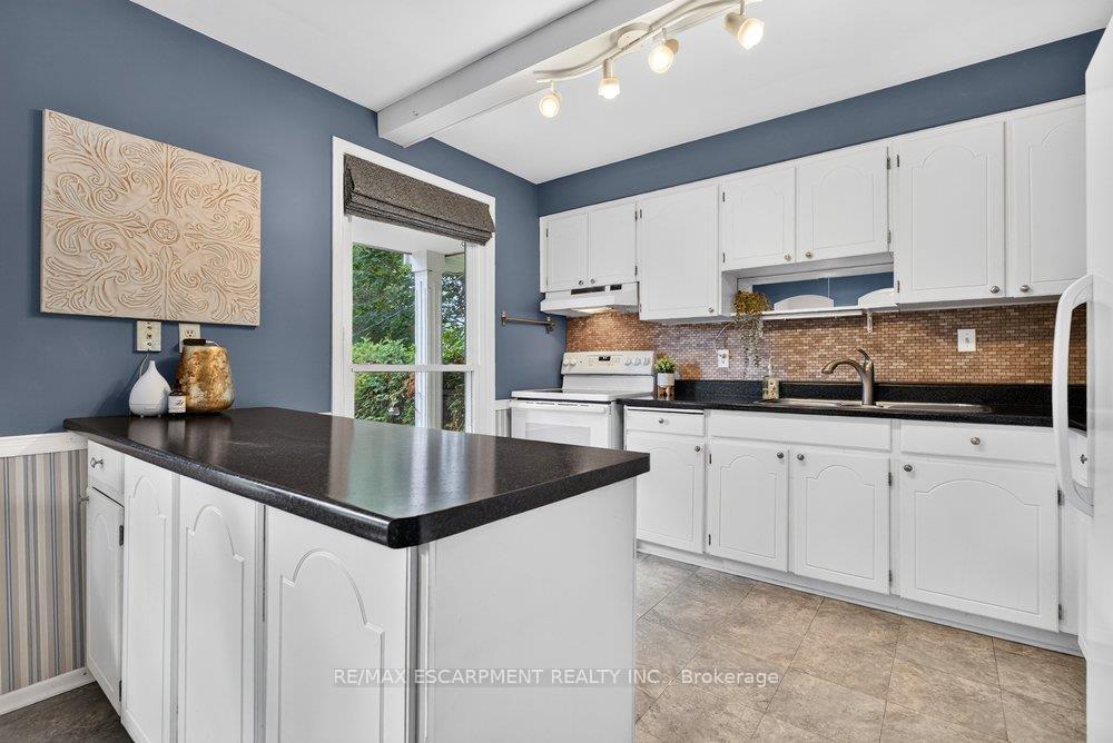 Photo 16 of 2725 Britannia Road, Burlington, Rural Burlington — HOMEH