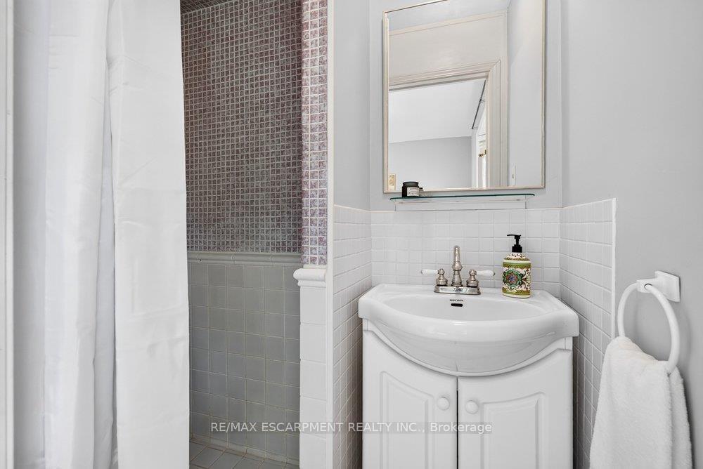 Photo 21 of 2725 Britannia Road, Burlington, Rural Burlington — HOMEH