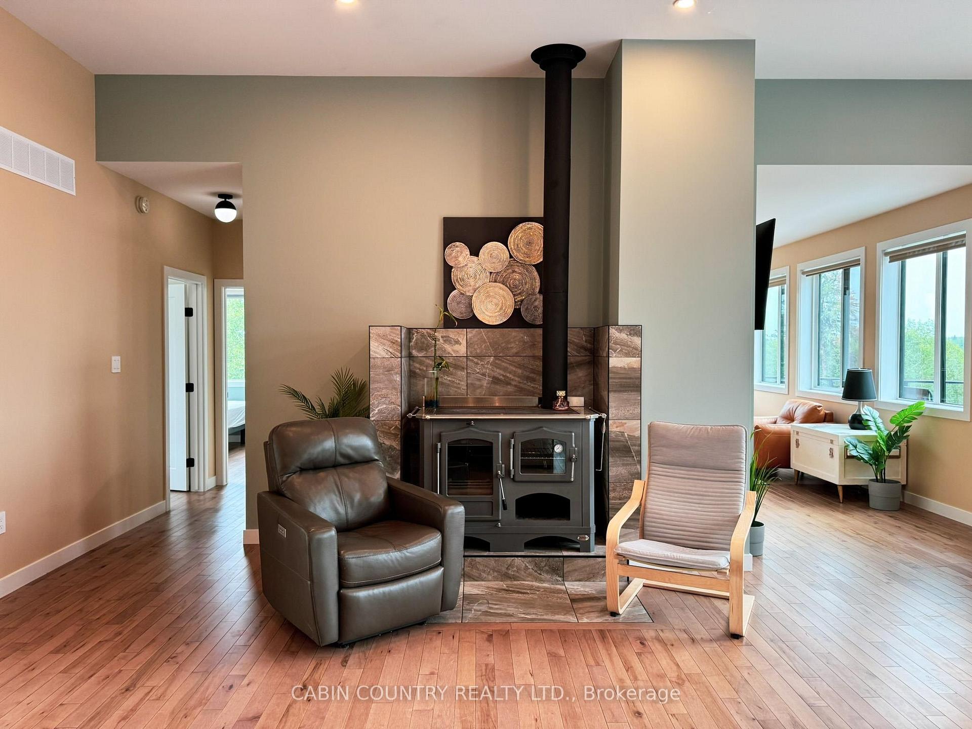 Photo 37 of 812A East Melick Road, Kenora, Kenora Northeast — HOMEH