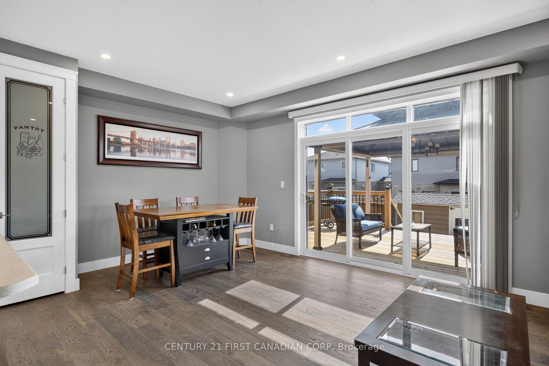 Photo 18 of 362 Edgevalley Road, London, East D — HOMEH