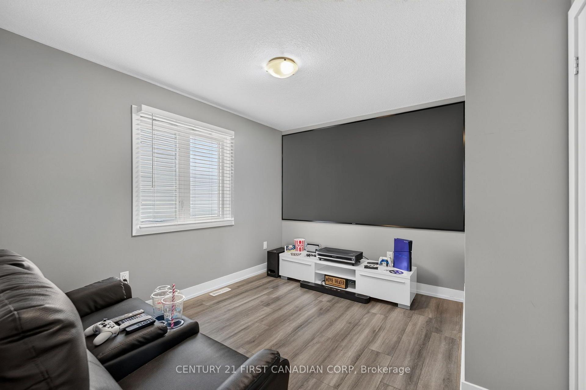 Photo 25 of 362 Edgevalley Road, London, East D — HOMEH