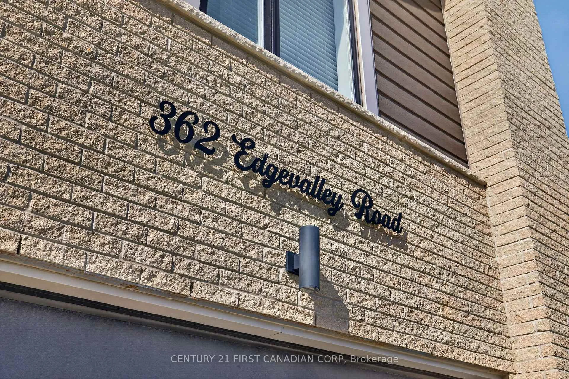 Photo 5 of 362 Edgevalley Road, London, East D — HOMEH