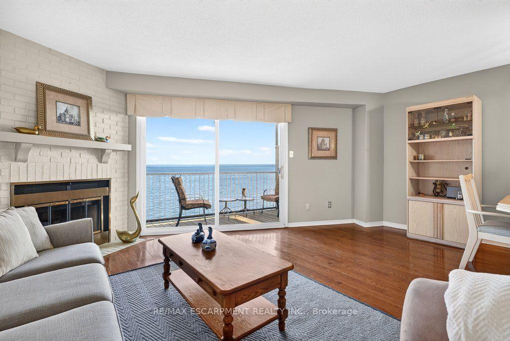 Photo 7 of Unit 8, 2136 Old Lakeshore Road, Burlington, Brant — HOMEH