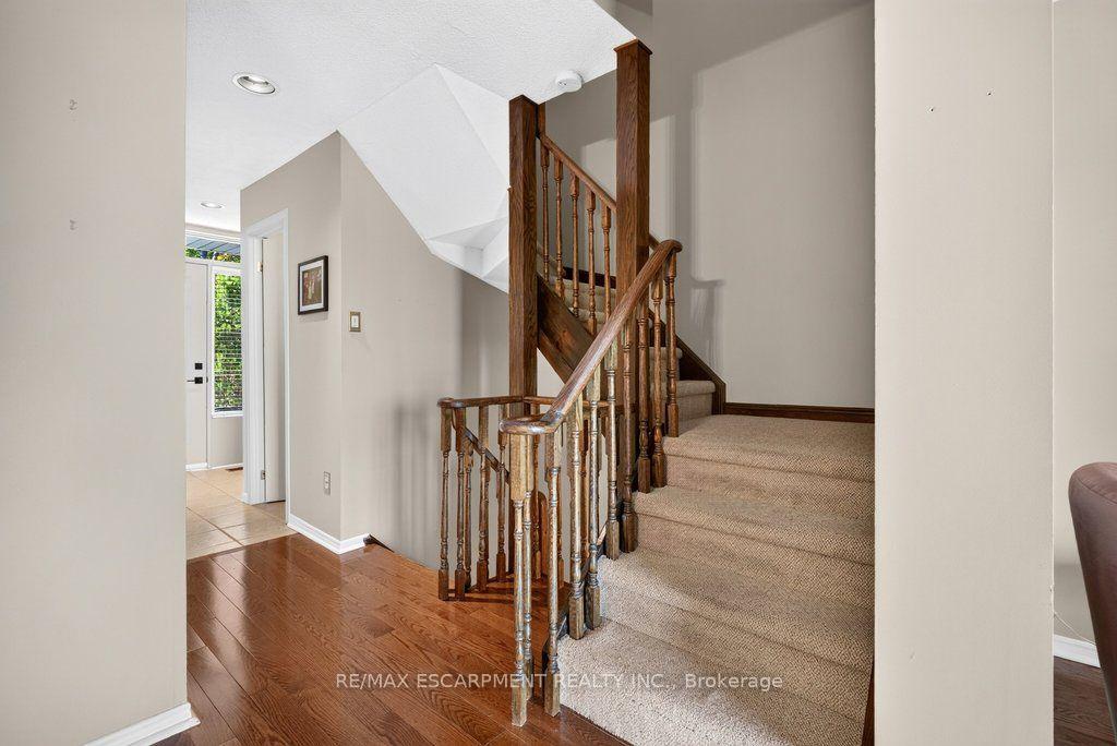 Photo 17 of Unit 8, 2136 Old Lakeshore Road, Burlington, Brant — HOMEH