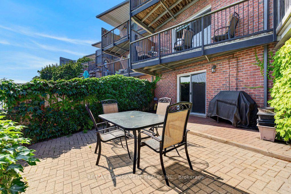 Photo 31 of Unit 8, 2136 Old Lakeshore Road, Burlington, Brant — HOMEH