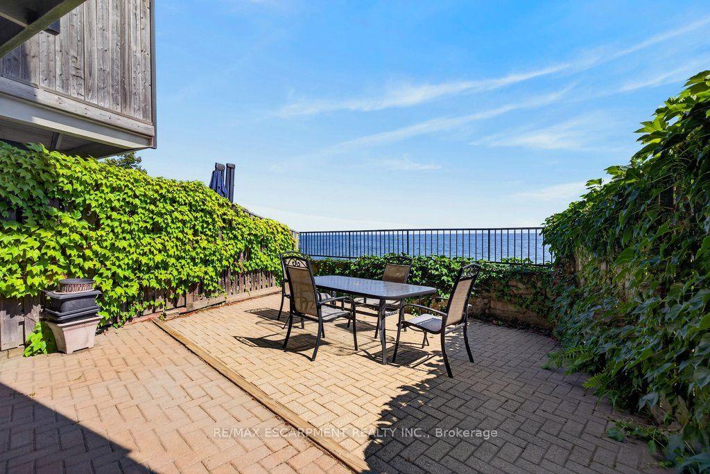 Photo 32 of Unit 8, 2136 Old Lakeshore Road, Burlington, Brant — HOMEH