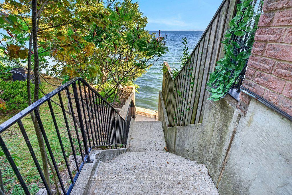 Photo 35 of Unit 8, 2136 Old Lakeshore Road, Burlington, Brant — HOMEH
