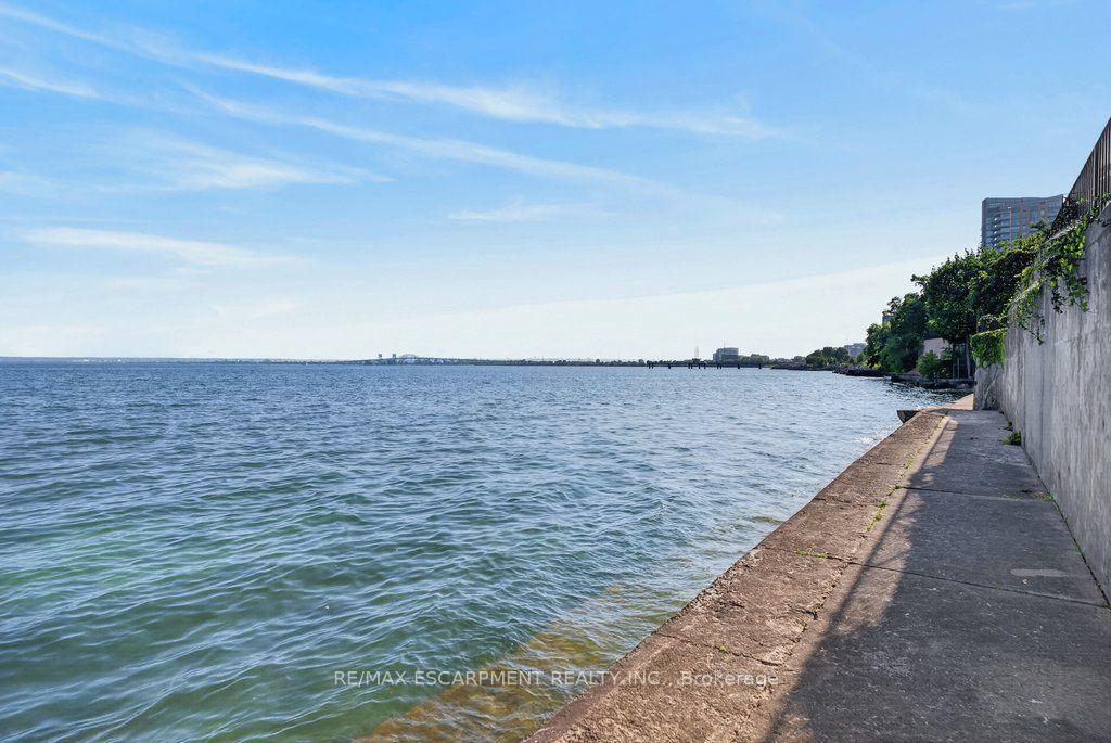 Photo 36 of Unit 8, 2136 Old Lakeshore Road, Burlington, Brant — HOMEH