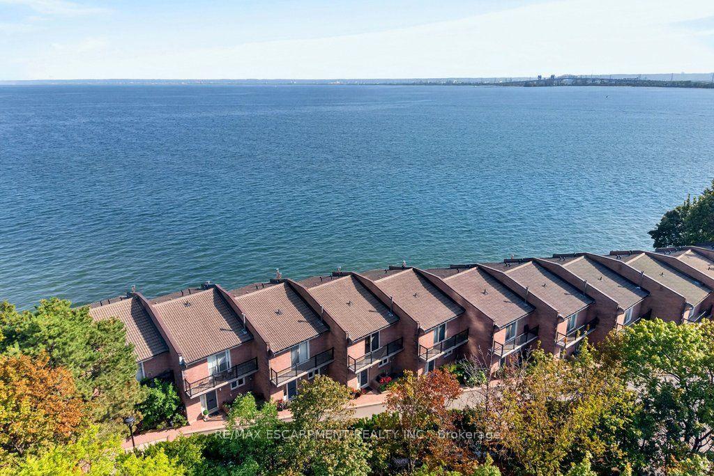 Photo 38 of Unit 8, 2136 Old Lakeshore Road, Burlington, Brant — HOMEH