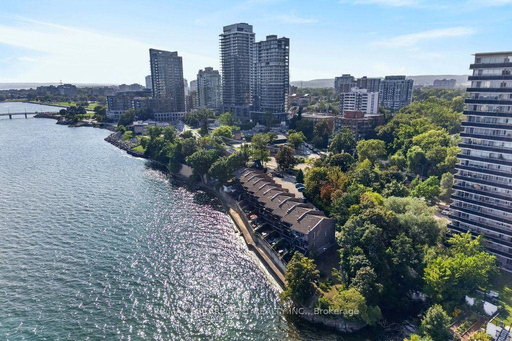 Photo 39 of Unit 8, 2136 Old Lakeshore Road, Burlington, Brant — HOMEH