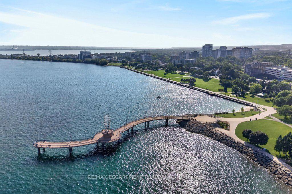 Photo 40 of Unit 8, 2136 Old Lakeshore Road, Burlington, Brant — HOMEH