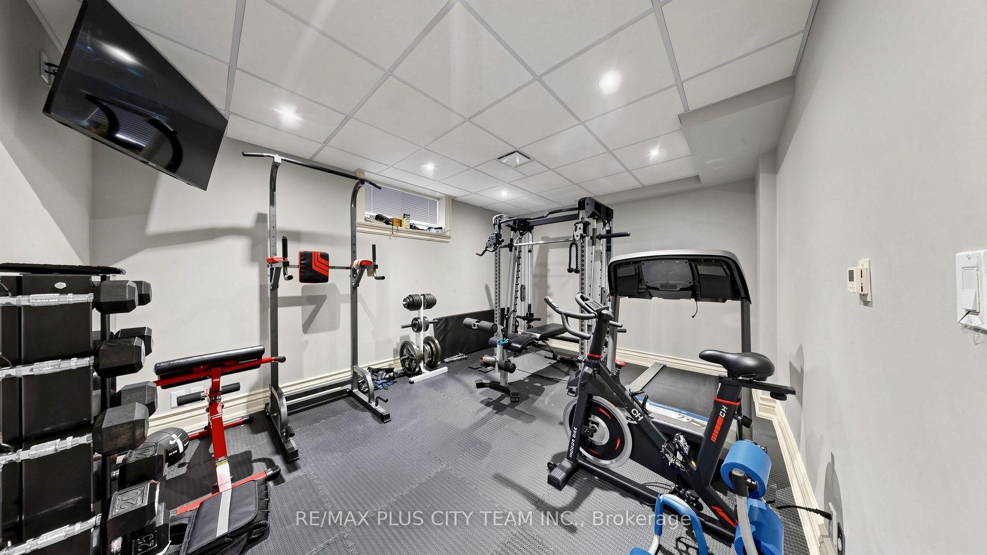 Photo 38 of 50 Bonnyview Drive, Etobicoke, Stonegate-Queensway — HOMEH