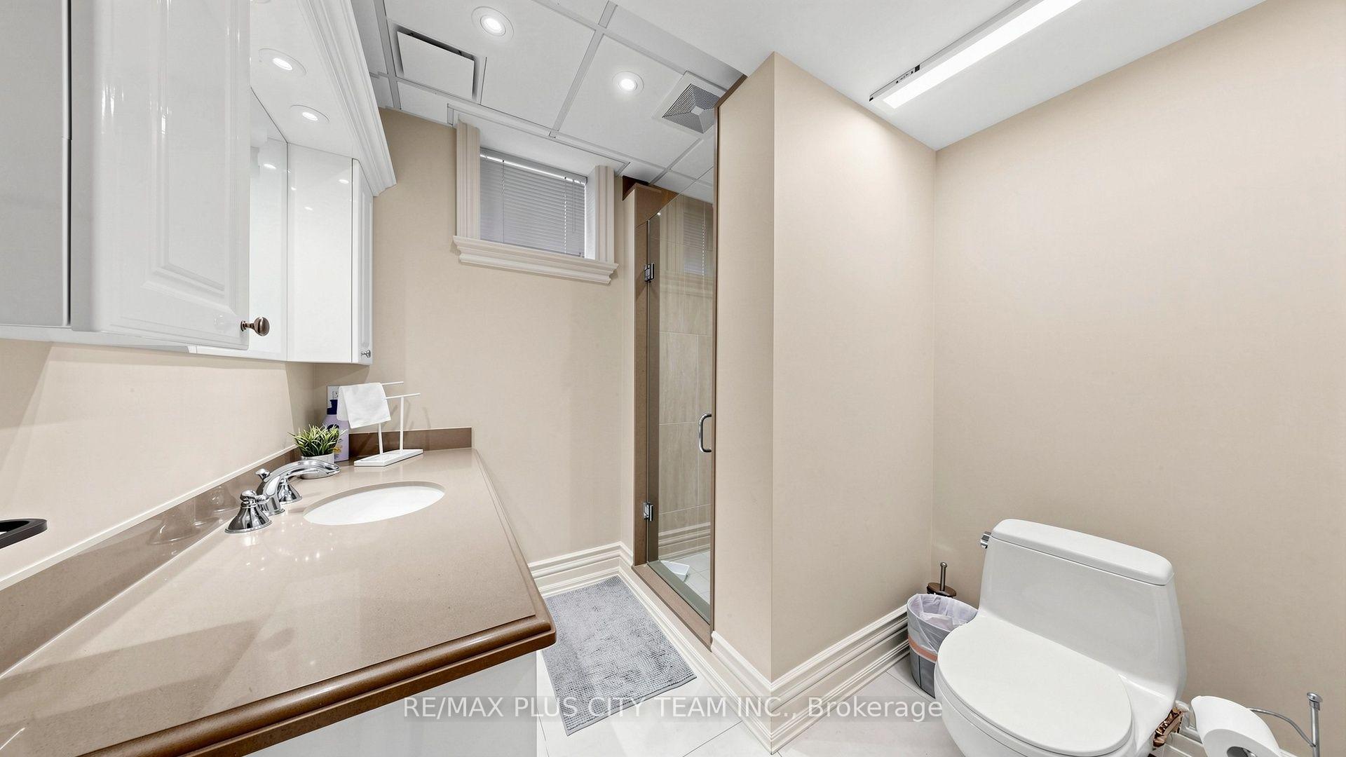 Photo 40 of 50 Bonnyview Drive, Etobicoke, Stonegate-Queensway — HOMEH