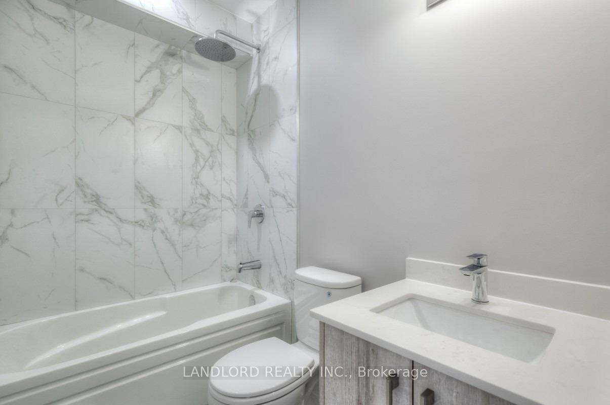 Photo 8 of Unit 3, 53 Rockcliffe Boulevard, Toronto, Rockcliffe-Smythe — HOMEH