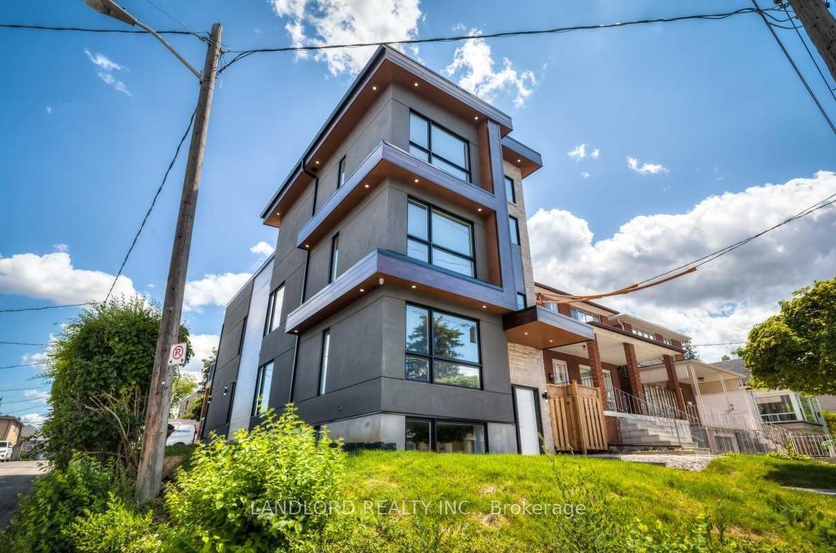 Photo 18 of Unit 3, 53 Rockcliffe Boulevard, Toronto, Rockcliffe-Smythe — HOMEH