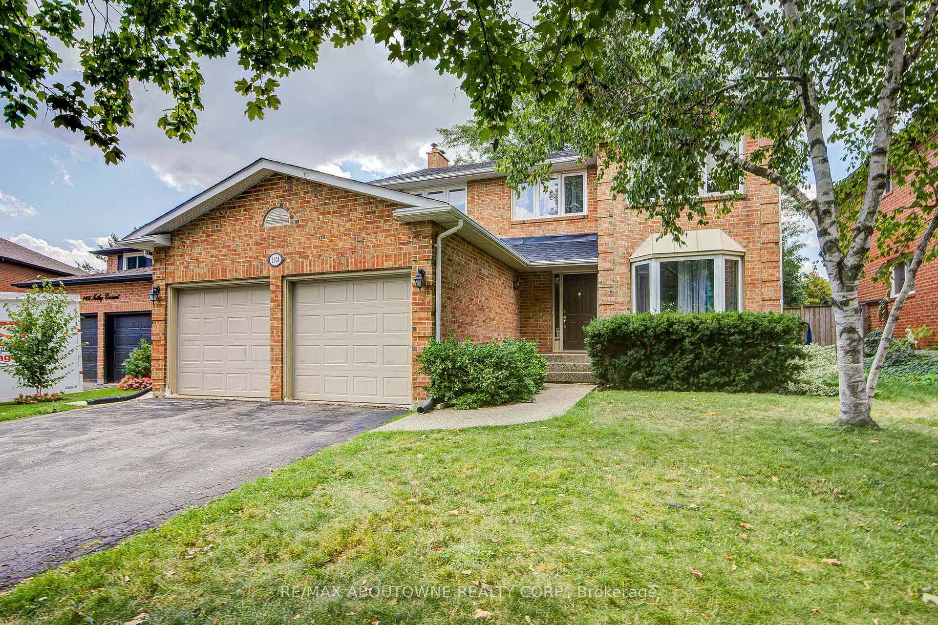 Photo 4 of Unit Lower, 1108 Notley Crescent, Oakville, Glen Abbey — HOMEH