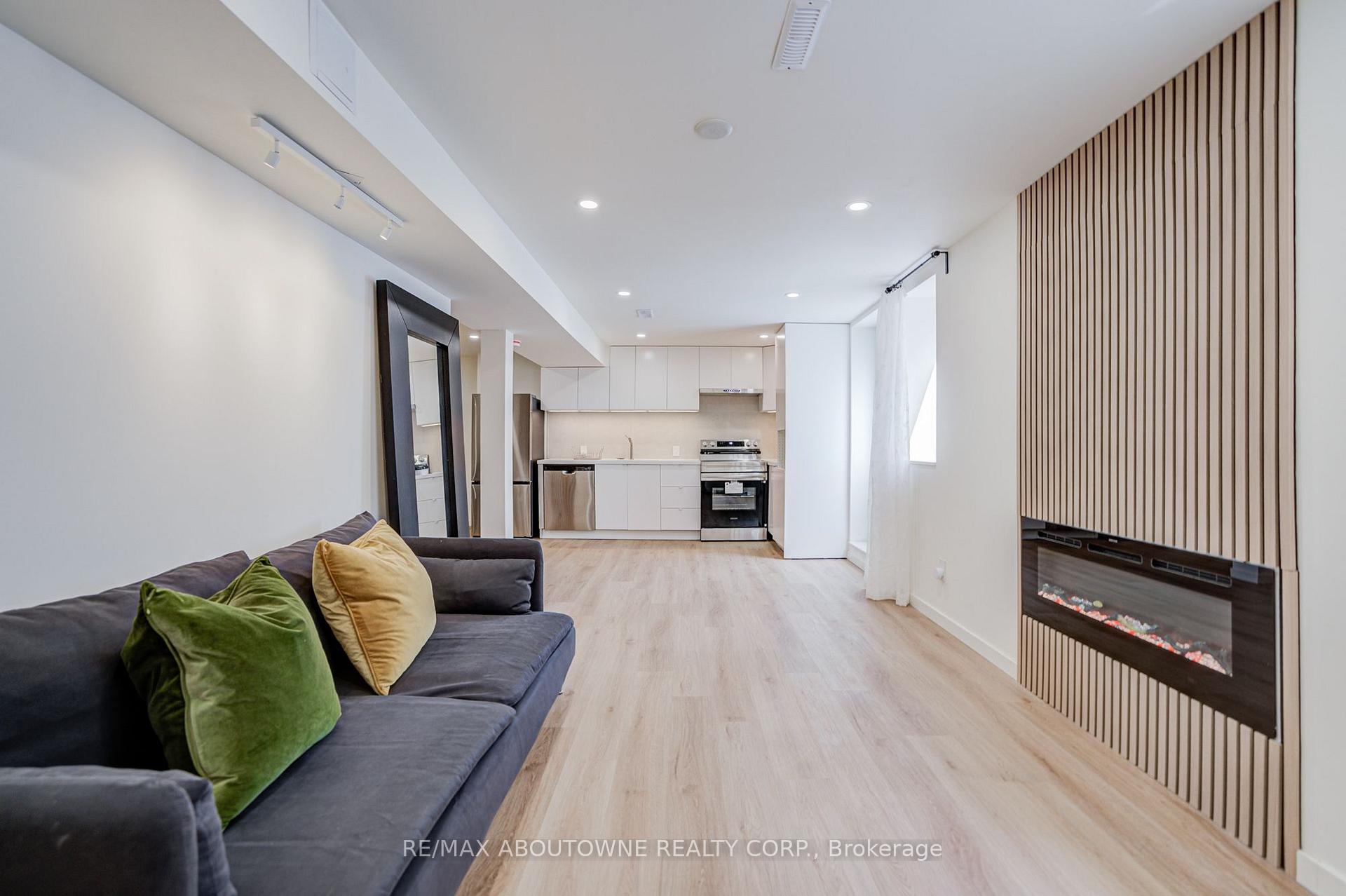 Photo 17 of Unit Lower, 1108 Notley Crescent, Oakville, Glen Abbey — HOMEH