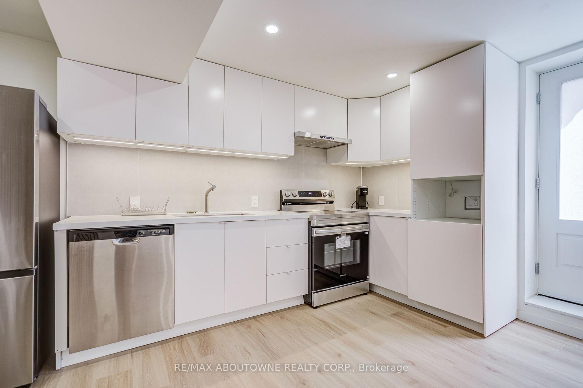 Photo 18 of Unit Lower, 1108 Notley Crescent, Oakville, Glen Abbey — HOMEH