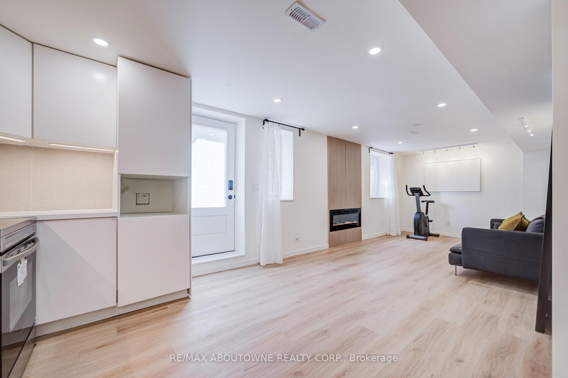 Photo 31 of Unit Lower, 1108 Notley Crescent, Oakville, Glen Abbey — HOMEH
