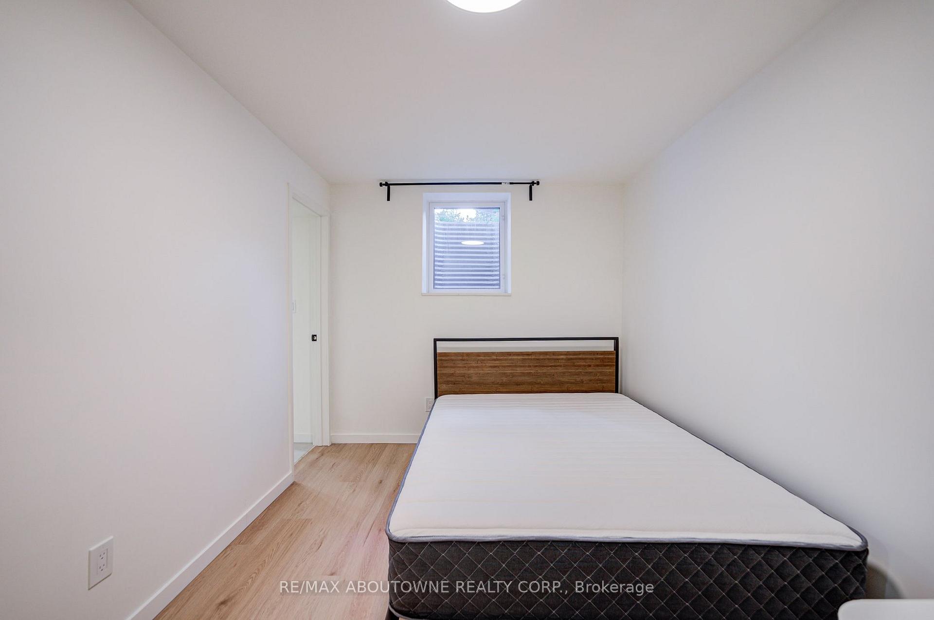 Photo 37 of Unit Lower, 1108 Notley Crescent, Oakville, Glen Abbey — HOMEH