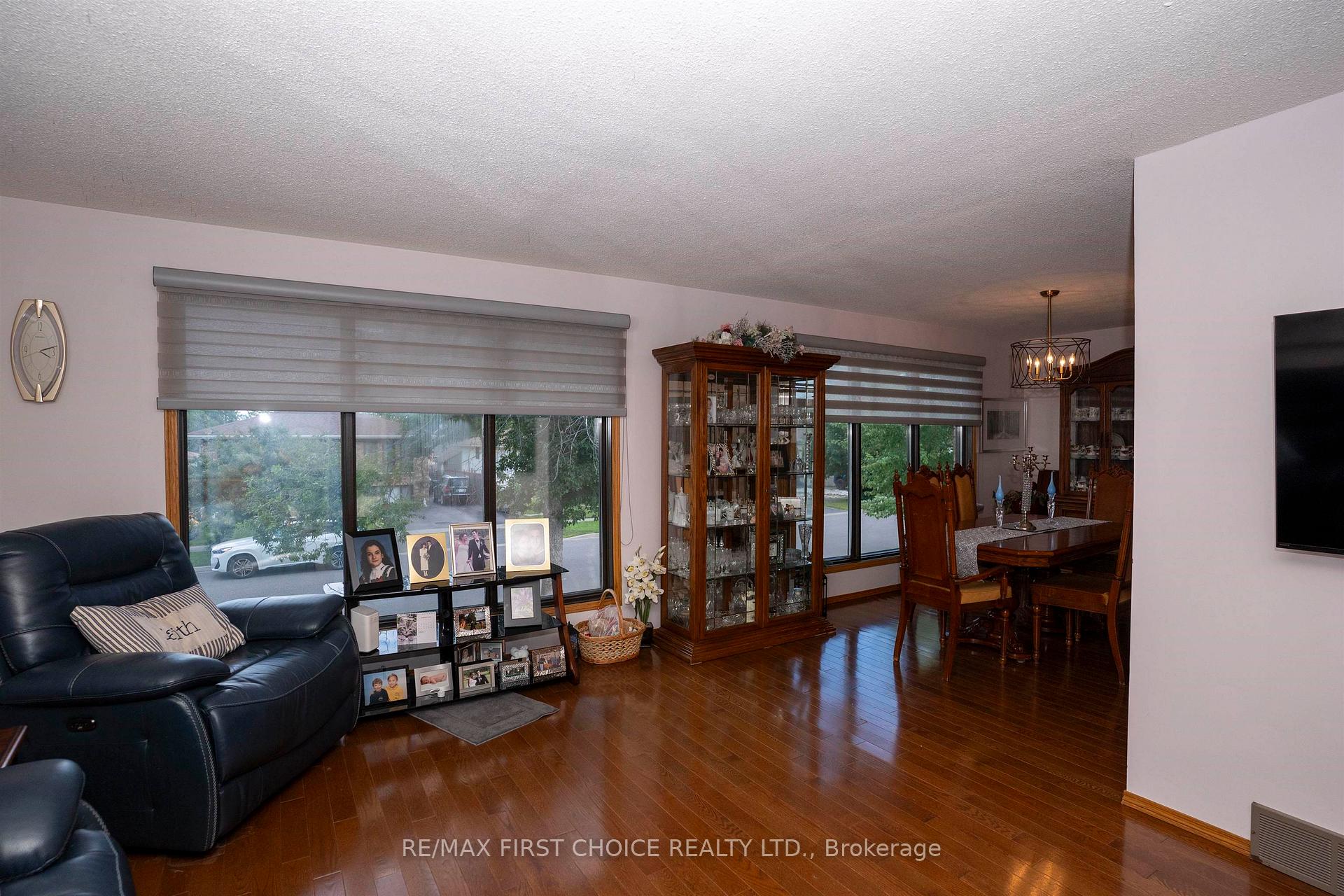 Photo 6 of 224 London Drive, Thunder Bay, Dawson Heights — HOMEH