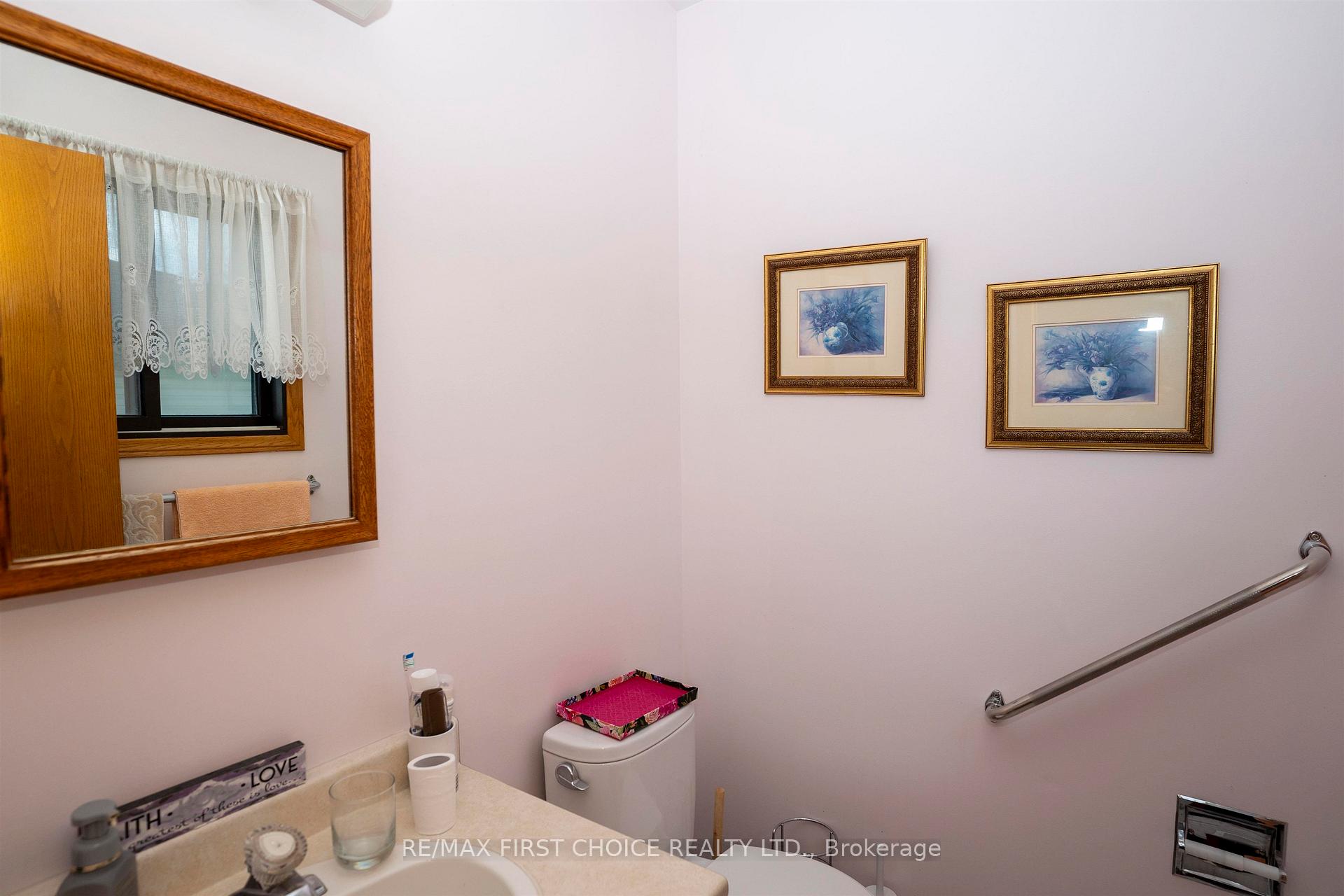 Photo 12 of 224 London Drive, Thunder Bay, Dawson Heights — HOMEH