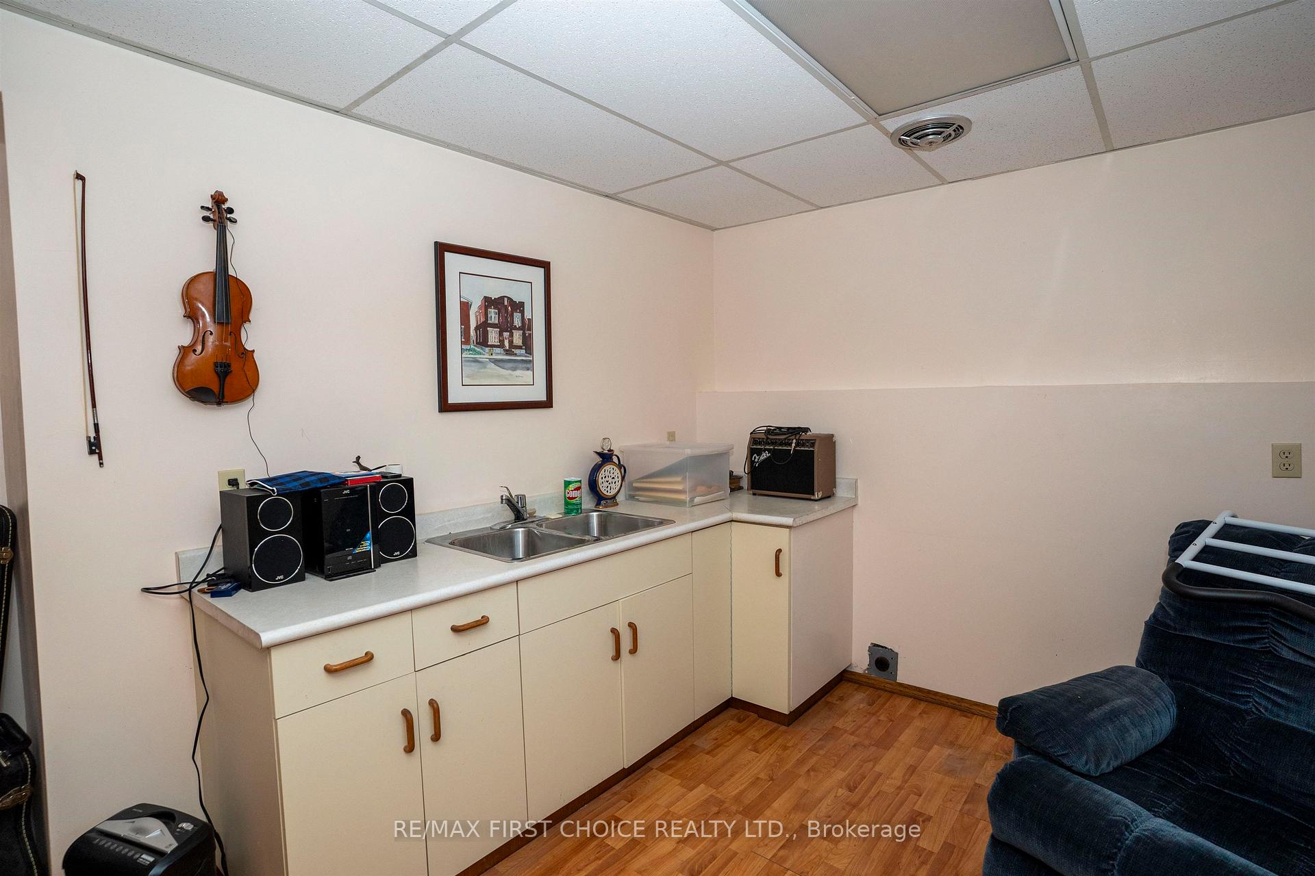 Photo 21 of 224 London Drive, Thunder Bay, Dawson Heights — HOMEH
