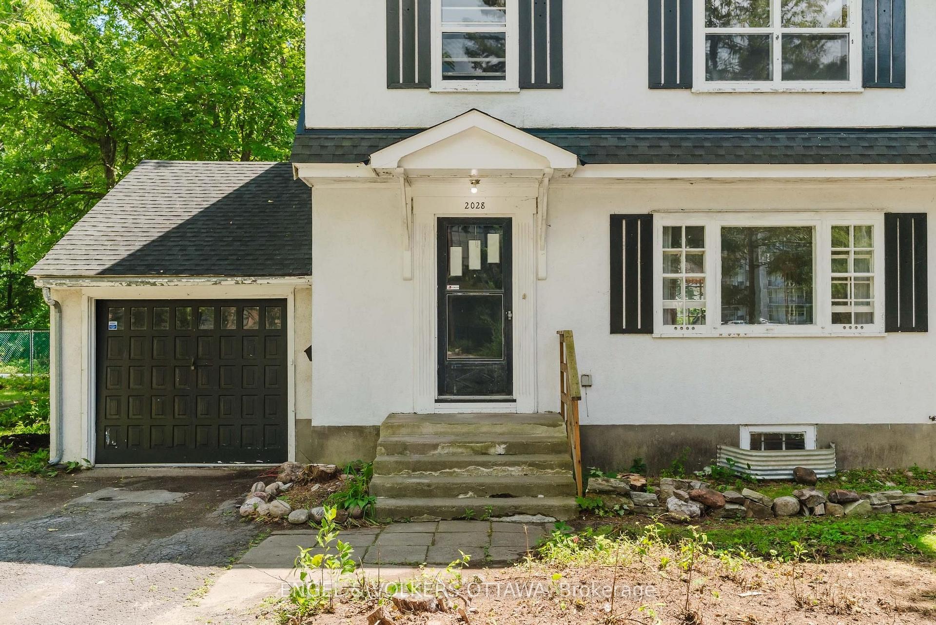 Photo 4 of 2028 Carling Avenue, Ottawa, McKellar Heights/Glabar Park — HOMEH