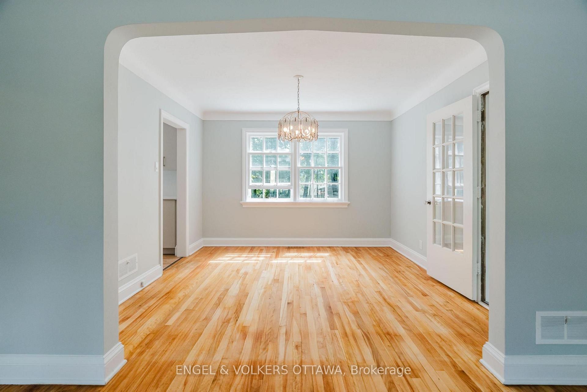 Photo 14 of 2028 Carling Avenue, Ottawa, McKellar Heights/Glabar Park — HOMEH