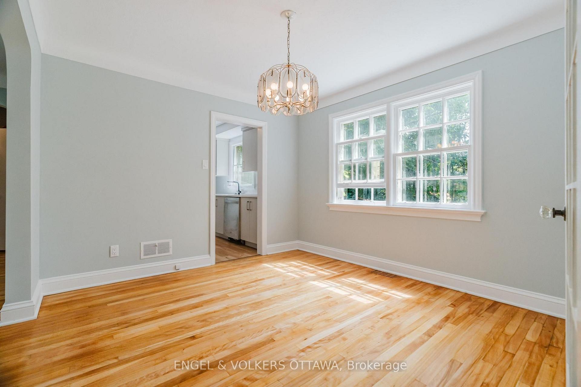 Photo 17 of 2028 Carling Avenue, Ottawa, McKellar Heights/Glabar Park — HOMEH