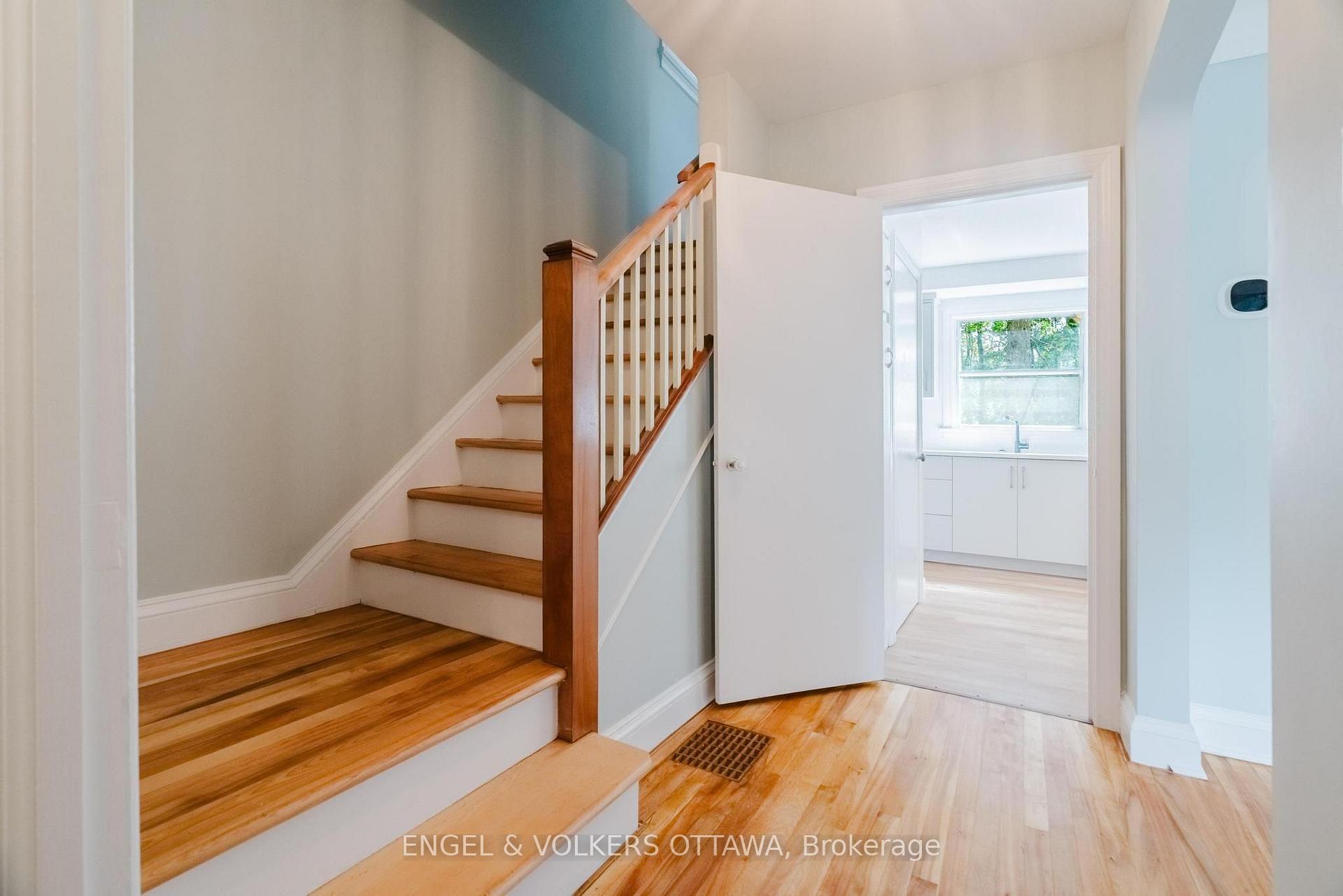 Photo 23 of 2028 Carling Avenue, Ottawa, McKellar Heights/Glabar Park — HOMEH