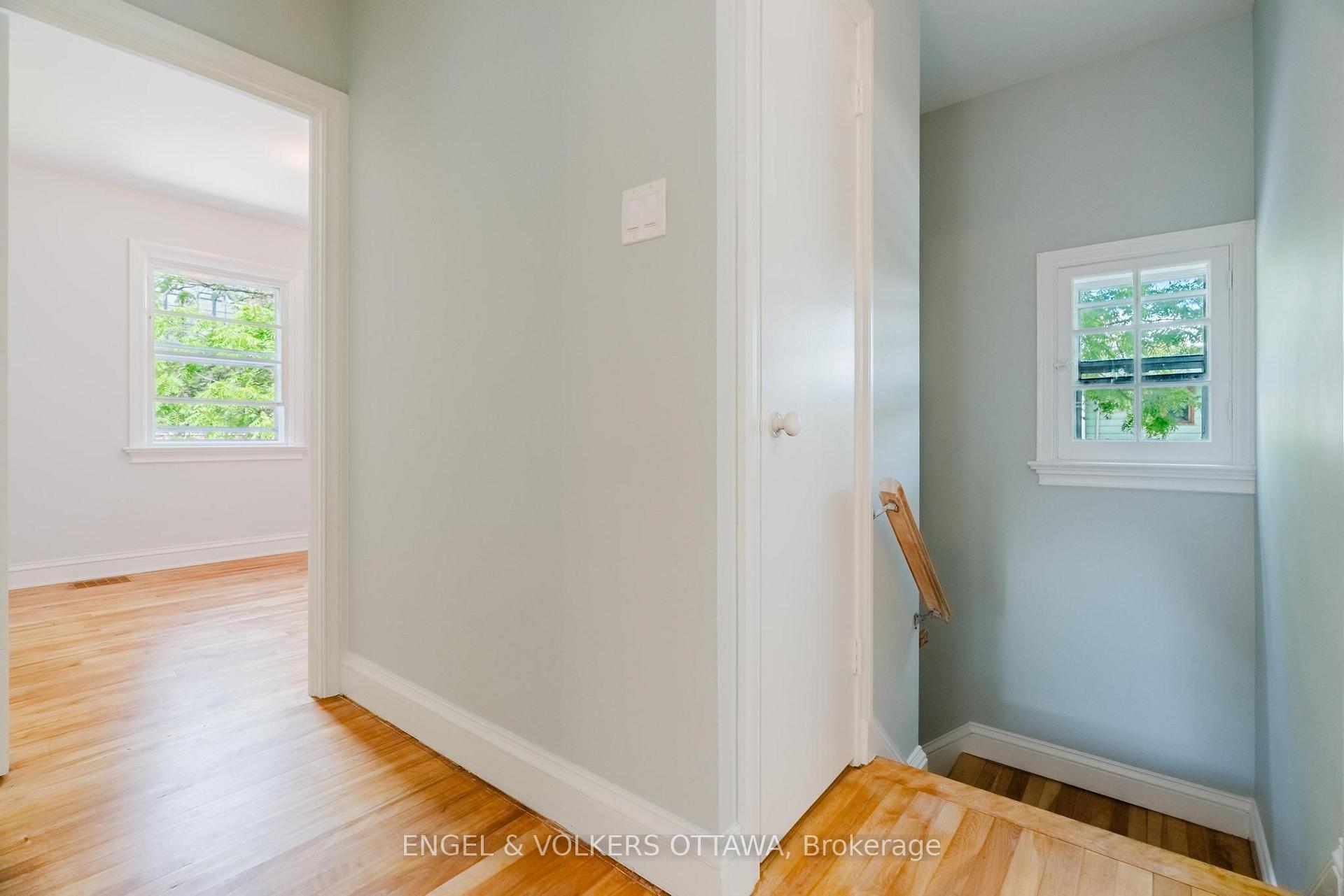 Photo 24 of 2028 Carling Avenue, Ottawa, McKellar Heights/Glabar Park — HOMEH