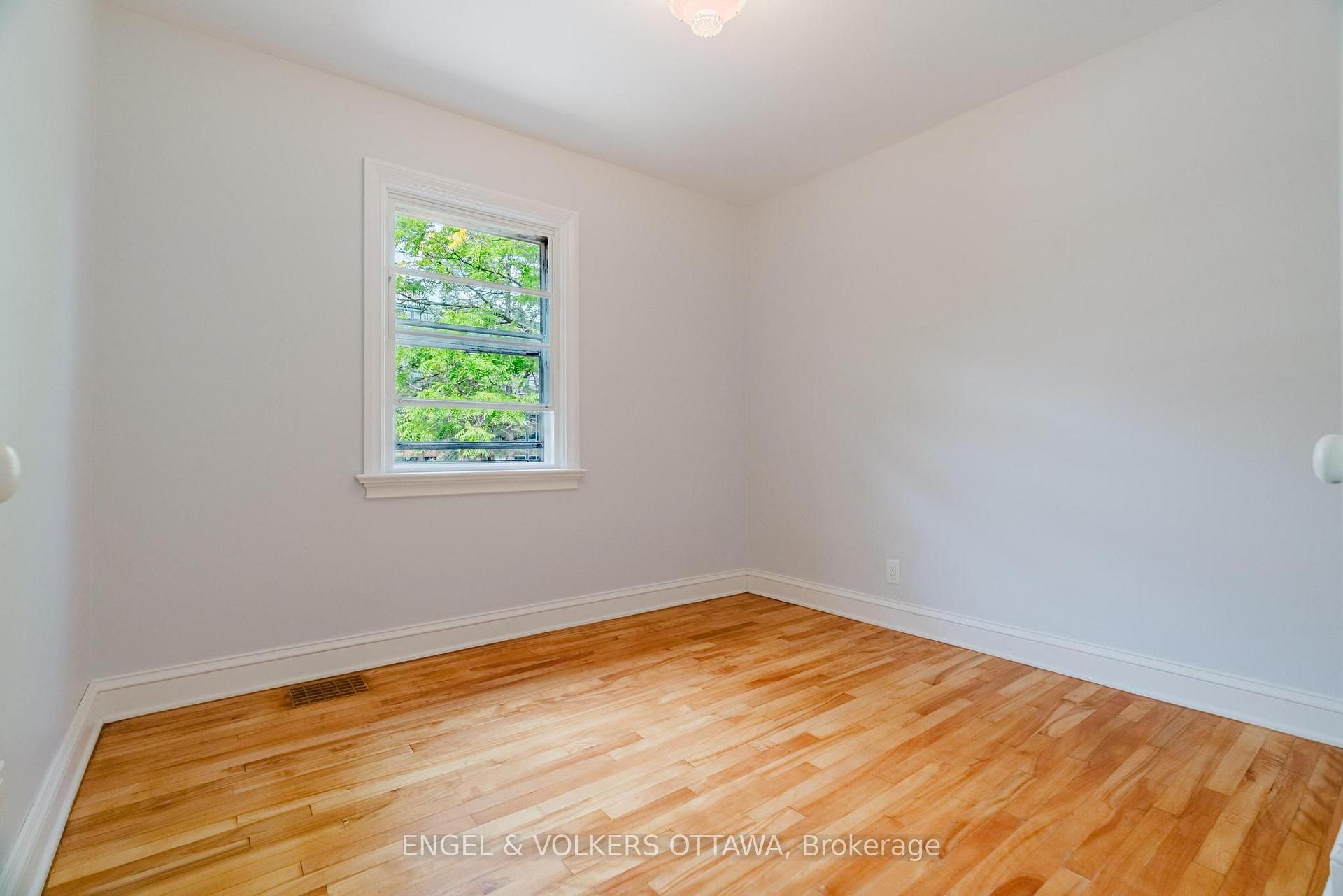 Photo 35 of 2028 Carling Avenue, Ottawa, McKellar Heights/Glabar Park — HOMEH