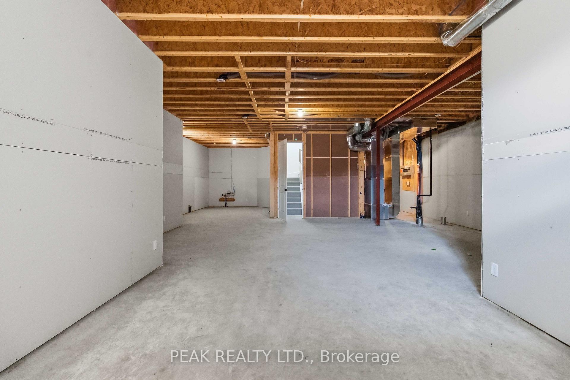 Photo 26 of 232 Mount Pleasant Street, Brantford, Empire South — HOMEH