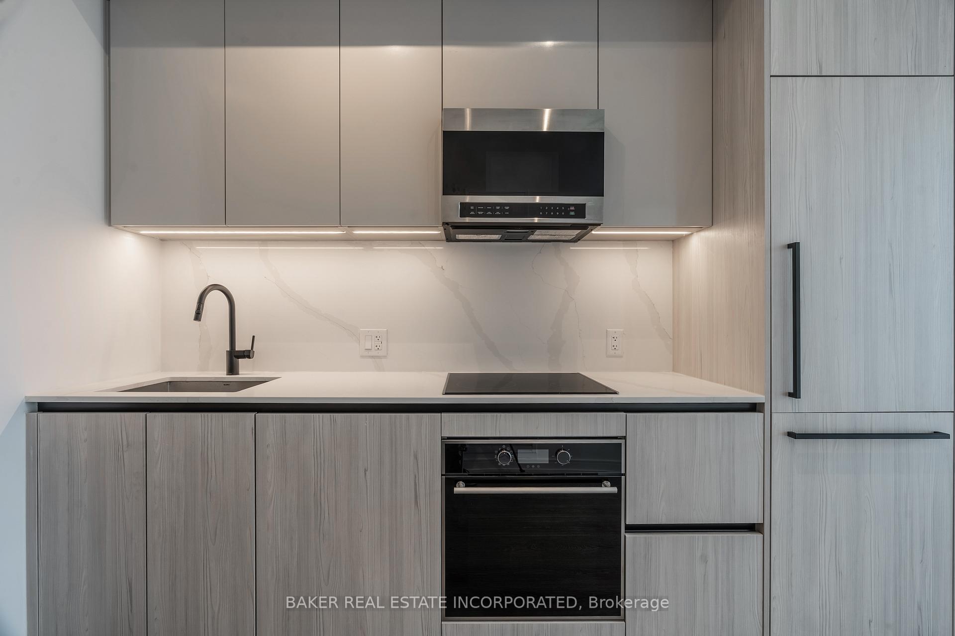 Photo 8 of Unit 907, 425 Front Street E, Toronto, Waterfront Communities — HOMEH
