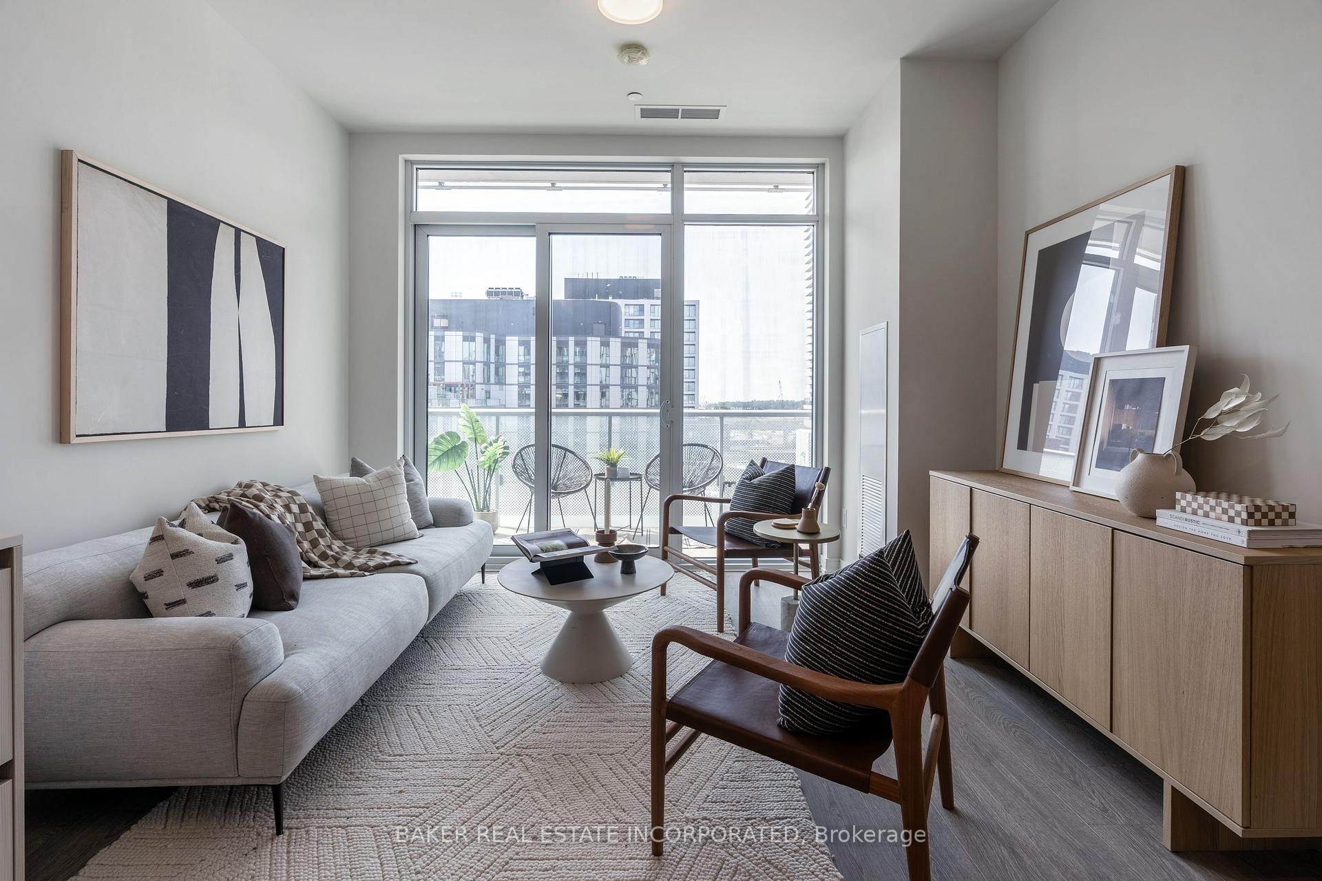Photo 3 of Unit 911, 425 Front Street E, Toronto, Waterfront Communities — HOMEH