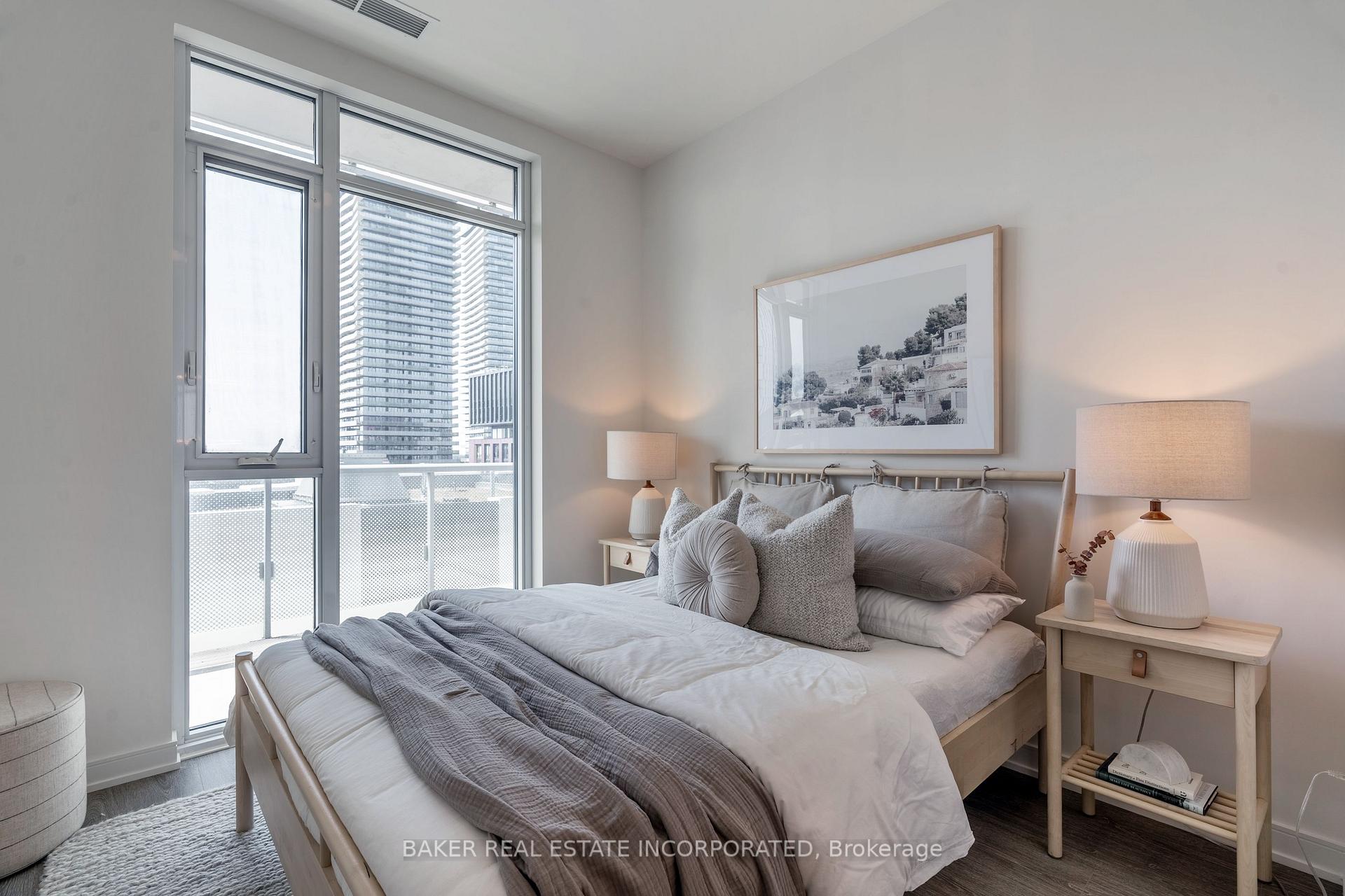 Photo 7 of Unit 911, 425 Front Street E, Toronto, Waterfront Communities — HOMEH
