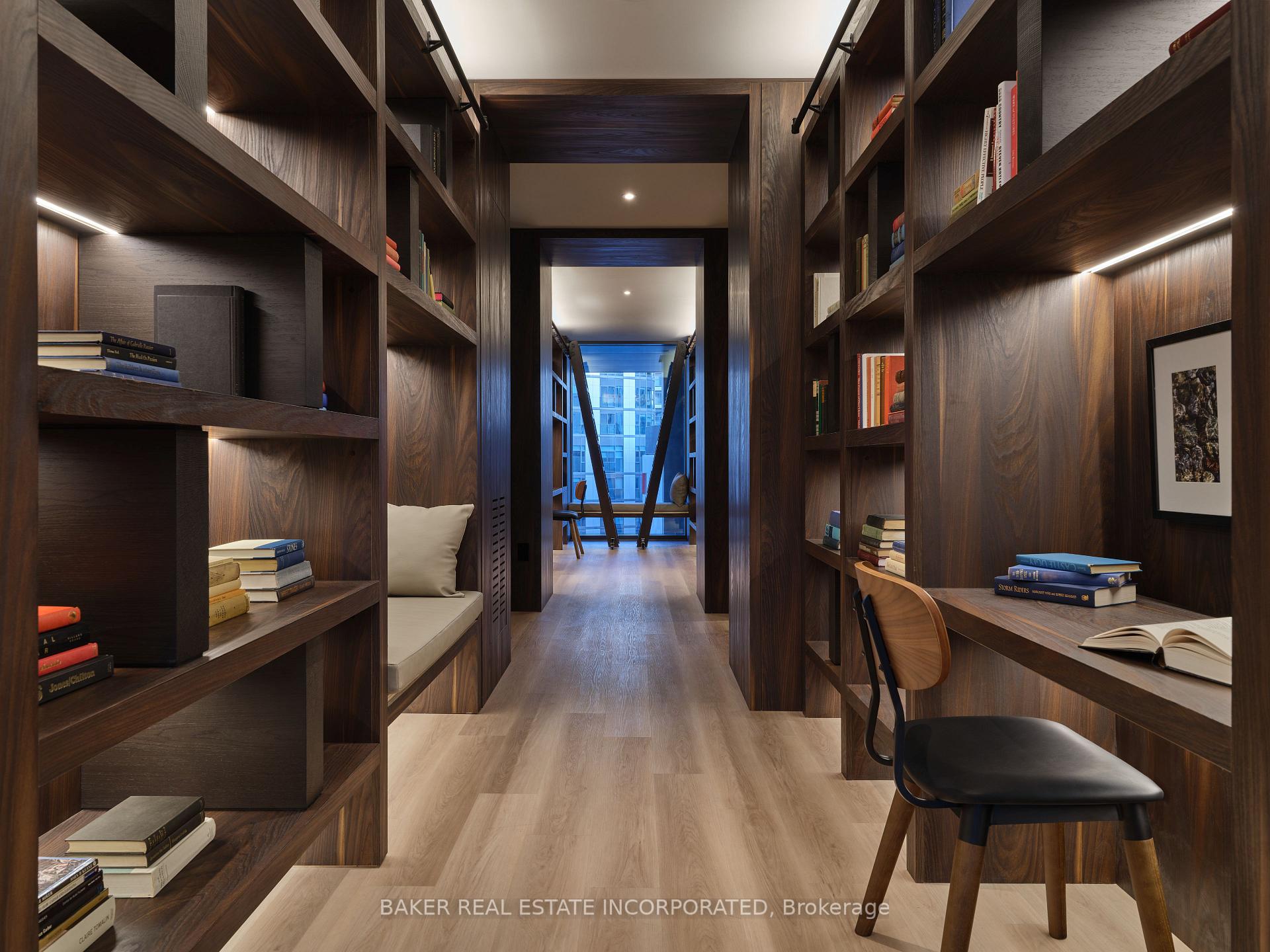 Photo 18 of Unit 911, 425 Front Street E, Toronto, Waterfront Communities — HOMEH
