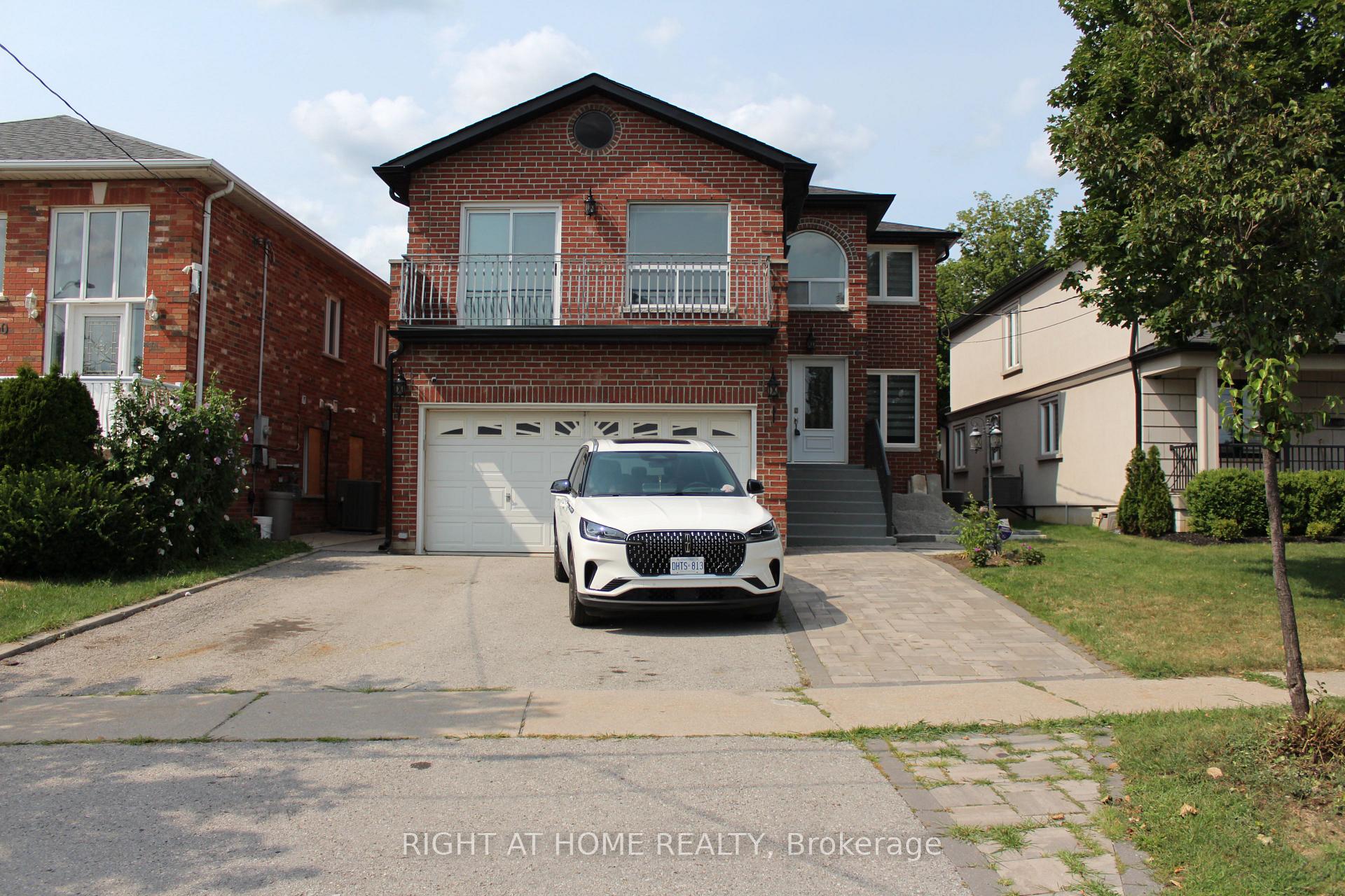 Photo 1 of 36 Ellerby Square N, Vaughan, West Woodbridge — HOMEH